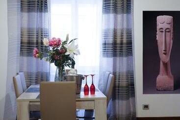 پانسیون Starhome Navona