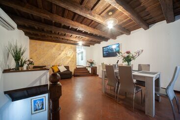 پانسیون Starhome Navona