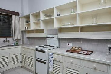 Tamarind Village Apartments
