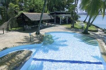 Tamarind Village Apartments