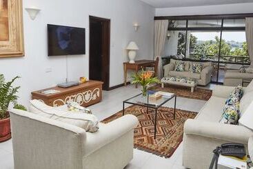 Tamarind Village Apartments