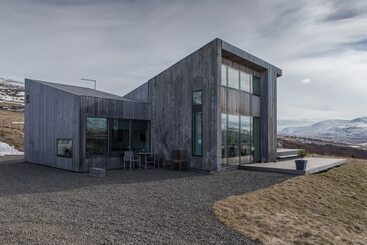 Villa Lola