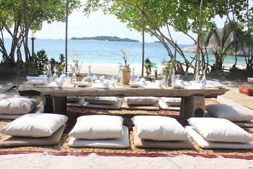 تختخواب و صبحانه Eco Beach Tent By Billiton