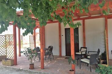 Colle Sul Lago