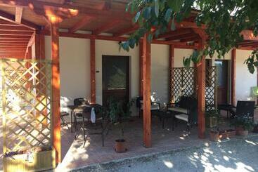 Colle Sul Lago
