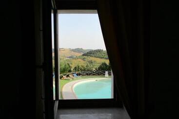 Colle Sul Lago