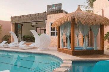 هتل Ramede Resort