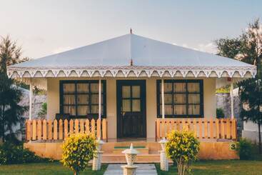 هتل Rawai Luxury Tents