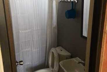 هتل Seabreeze Beach Lodge