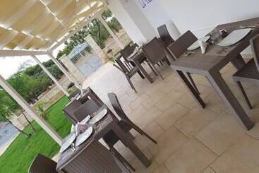 La Palazzina Bed & Breakfast