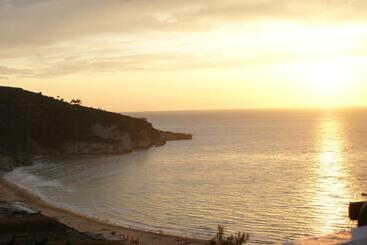 The Stunning B&b