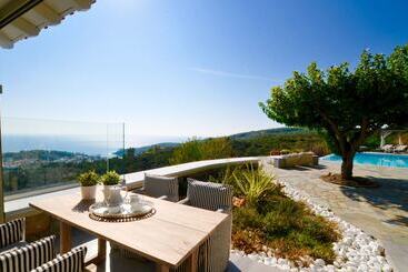 Villa Paparouna