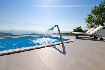 Villa Paparouna
