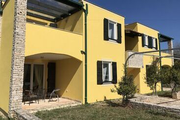 Villas Faro