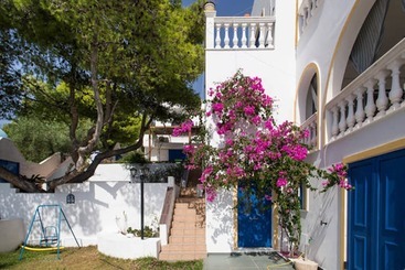 Wavedance Accommodation