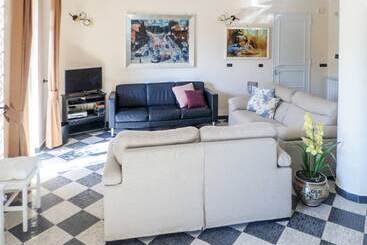 تختخواب و صبحانه Dolce Casa N41