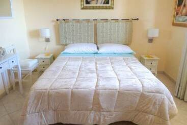 تختخواب و صبحانه Dolce Casa N41