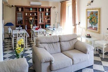 تختخواب و صبحانه Dolce Casa N41