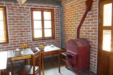 Thitaw Two B&b