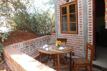 Thitaw Two B&b