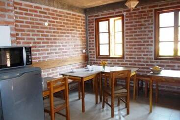 Thitaw Two B&b