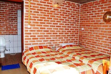 Thitaw Two B&b