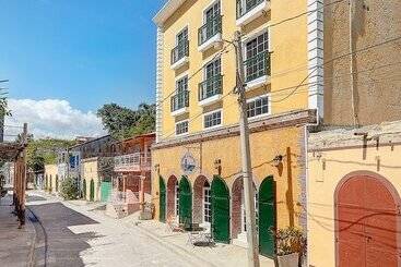 هتل L'auberge Du Vieux Port