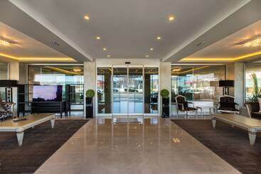 هتل Oniros Residences