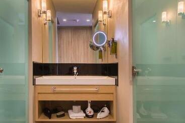 هتل Oniros Residences