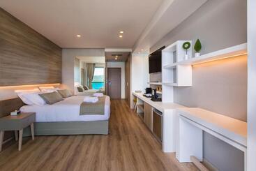هتل Oniros Residences