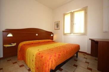 هتل Piani Di Clodia Holidaypark
