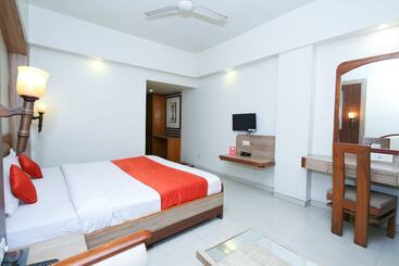 هتل Prestige Princess By Oyo Rooms