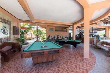 هتل Punta Riviera Resort
