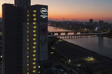 هتل Riverside