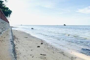 هتل Villa Soledad Beach Resort
