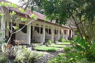 پانسیون Indah Homestay And Cooking Classes