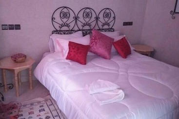 پانسیون Restaurant Dar Al Madina
