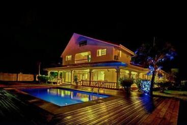پانسیون Villa Confort
