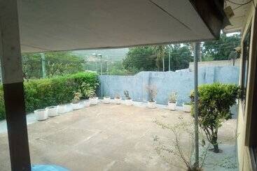 پانسیون Zito Guest Inn