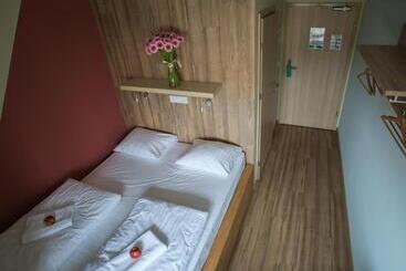 هاستل Safestay Warsaw Old Town