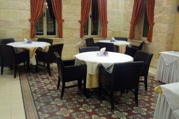 Alhambra Palace Hotel Suites Ramallah