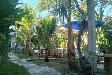 تختخواب و صبحانه Palm Trees Villas