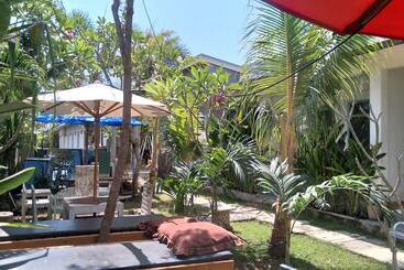 تختخواب و صبحانه Palm Trees Villas