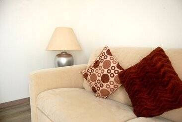 تختخواب و صبحانه Suites Inn Lagos