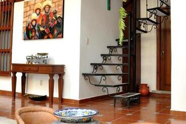هتل Casa Santa Lucia