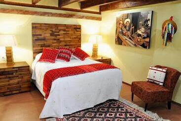 هتل Casa Santa Lucia