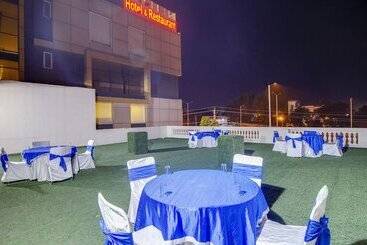 Golden Eagle By Wizowll Group Of Hotels