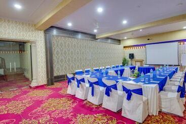 Golden Eagle By Wizowll Group Of Hotels