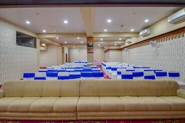 Golden Eagle By Wizowll Group Of Hotels