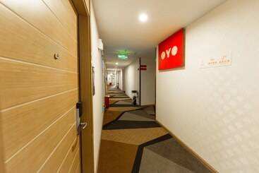 هتل Oyo 8011